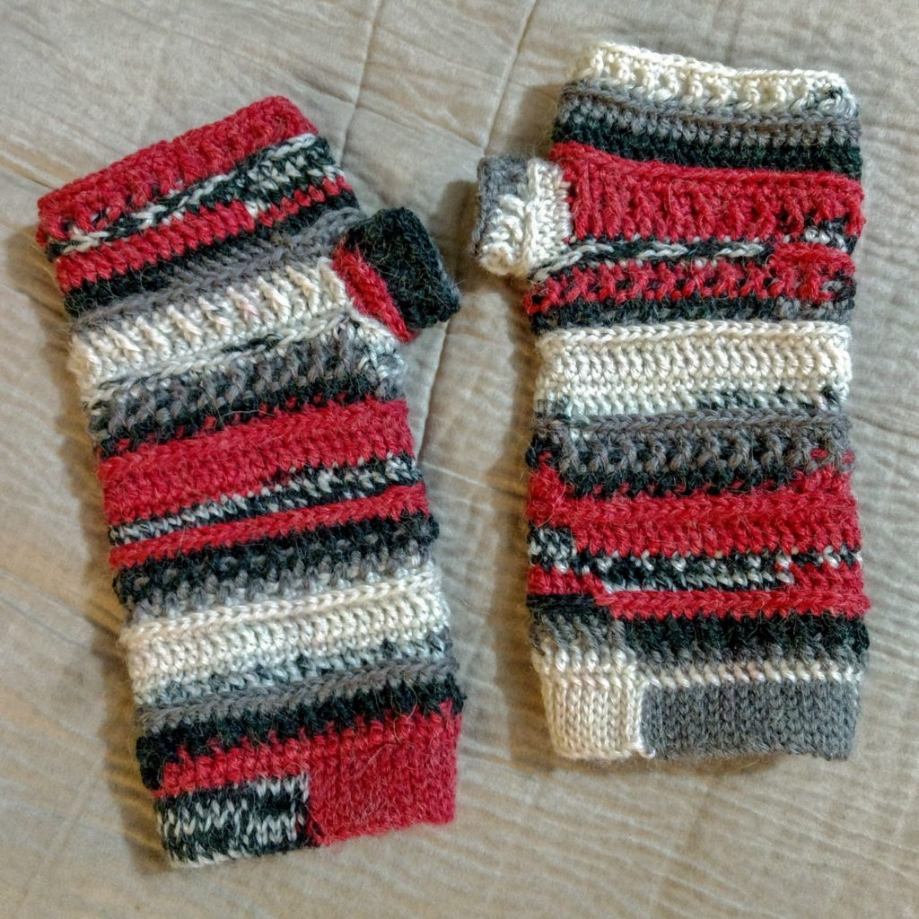 Carrie's Fingerless Gloves Crochet Pattern